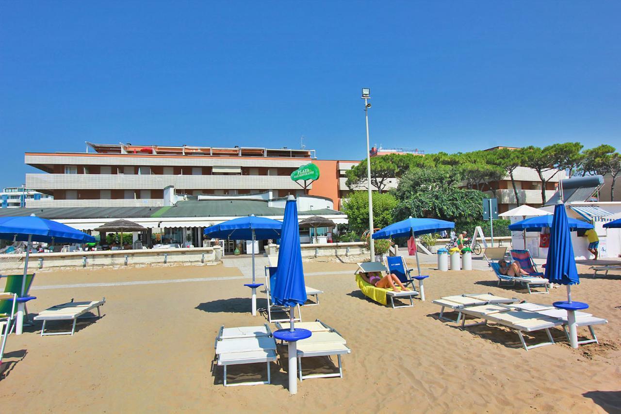 Condominio Casamare Lignano Sabbiadoro Eksteriør bilde